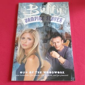 Buffy the Vampire Slayer -Out of the Woodwork NWOT